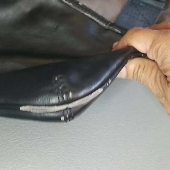 Hugo Boss Envelope Bag - Picture 10 of 16